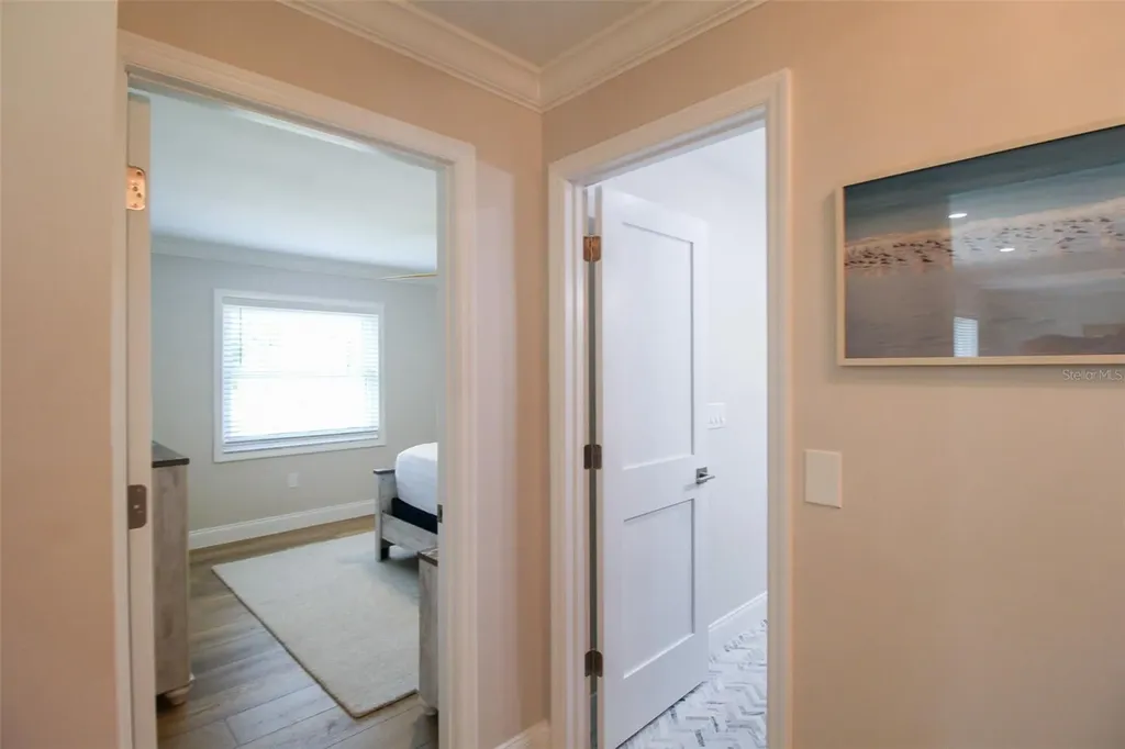 691 Russell Street Longboat Key FL 34228