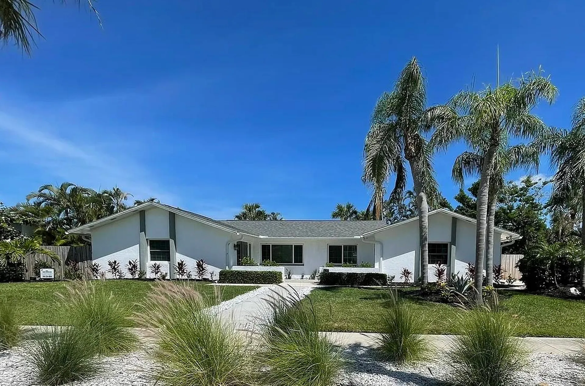 691 Russell Street Longboat Key FL 34228
