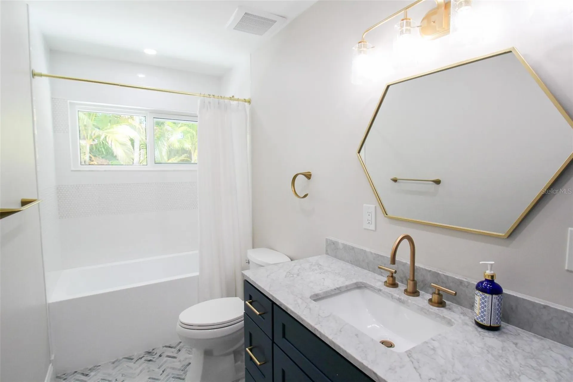 691 Russell Street Longboat Key FL 34228
