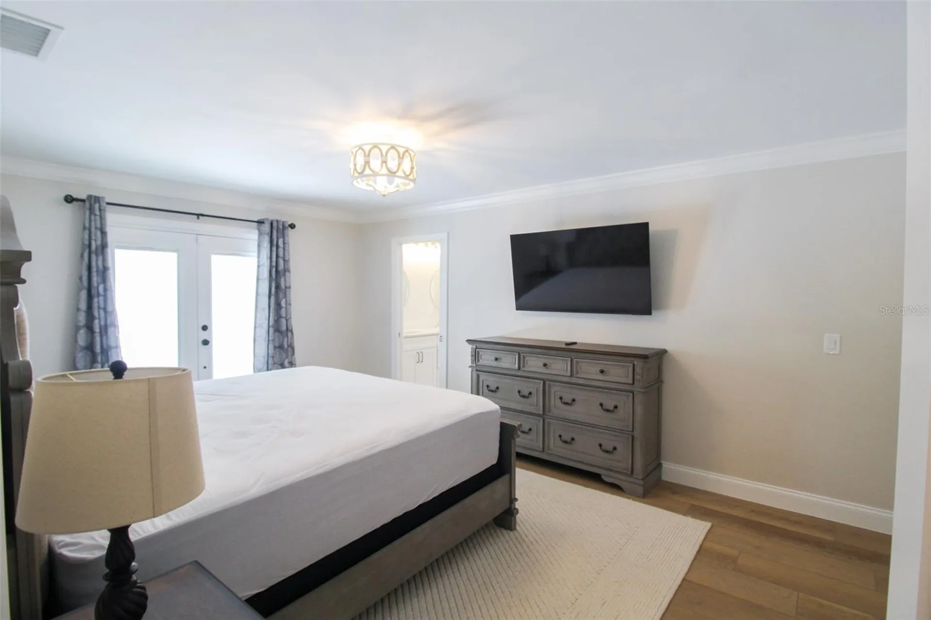 691 Russell Street Longboat Key FL 34228