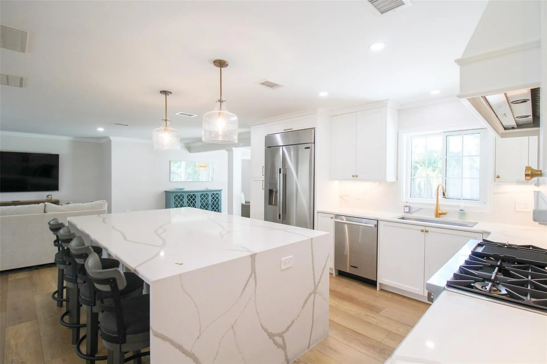 691 Russell Street Longboat Key FL 34228