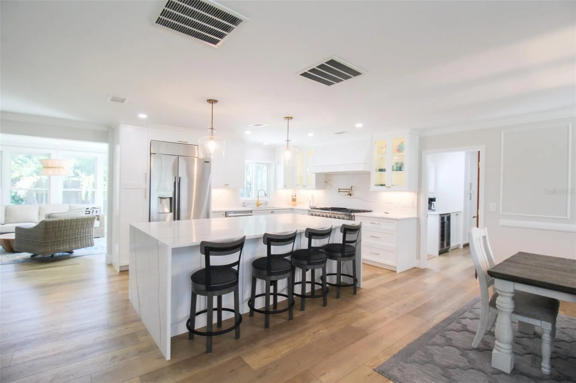 691 Russell Street Longboat Key FL 34228