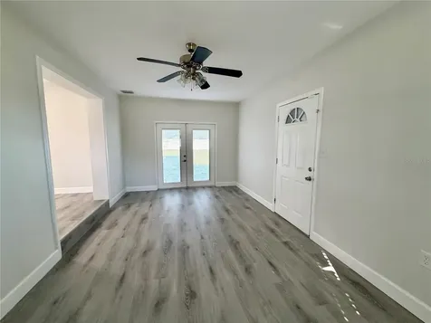 706 Romano Avenue Orlando FL 32807