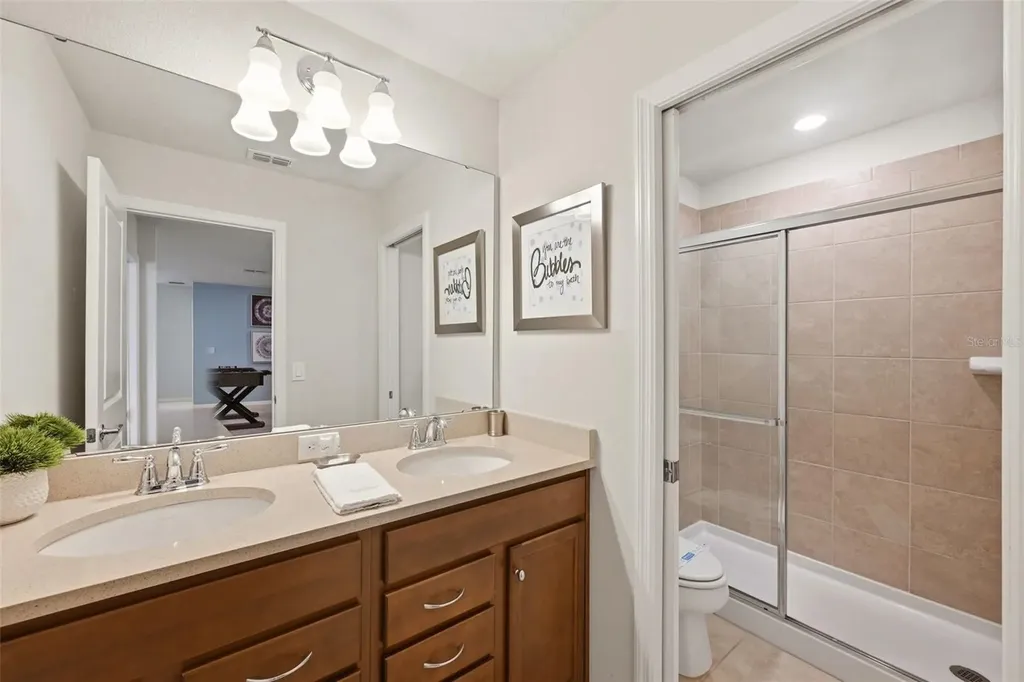 2290 Lelani Circle Davenport FL 33897
