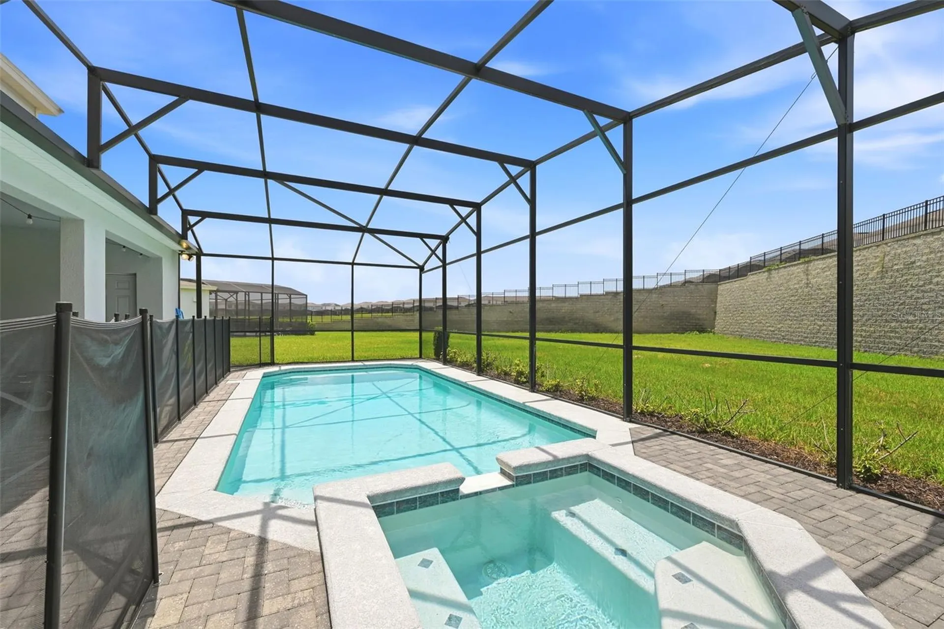 2290 Lelani Circle Davenport FL 33897