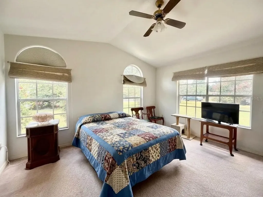 2828 SW 40th Avenue Gainesville FL 32608