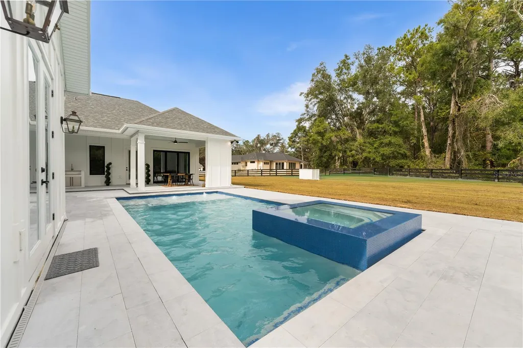 17104 SW 11th Court Newberry FL 32669