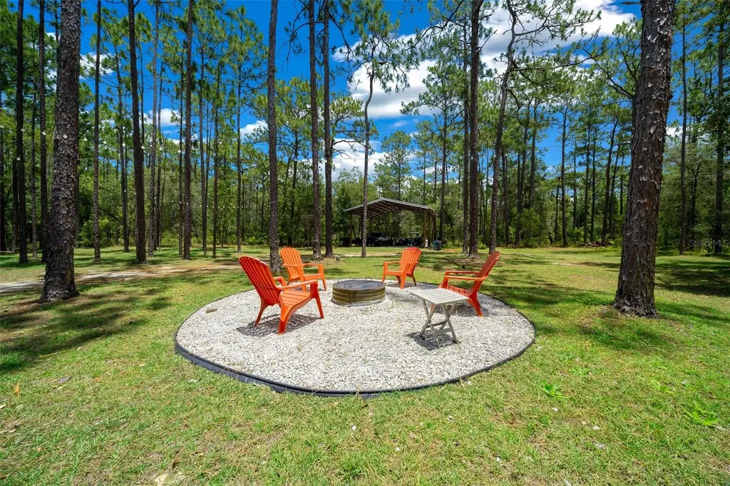 105 Buck Run Trail Hawthorne FL 32640