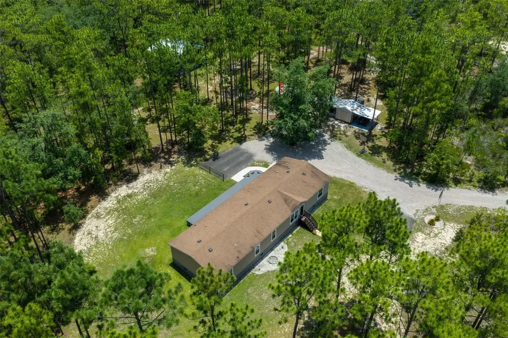 105 Buck Run Trail Hawthorne FL 32640