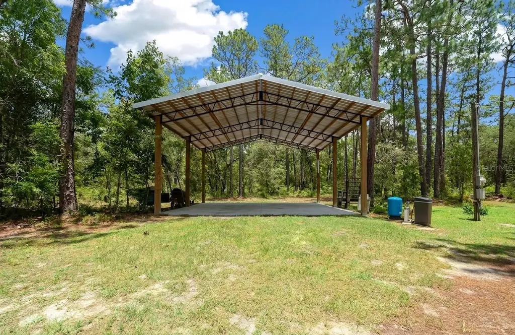 105 Buck Run Trail Hawthorne FL 32640