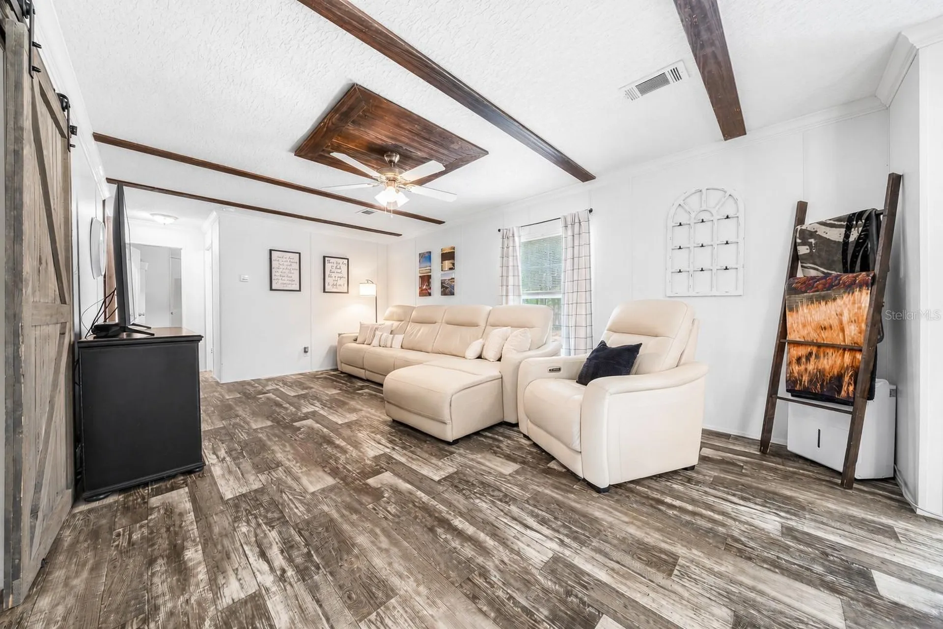 105 Buck Run Trail Hawthorne FL 32640