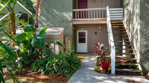 5820 Peregrine Avenue Orlando FL 32819