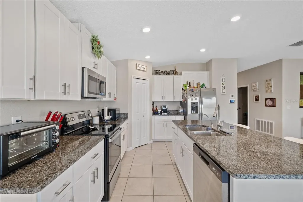 11803 Blackeyed Susan Drive Riverview FL 33579
