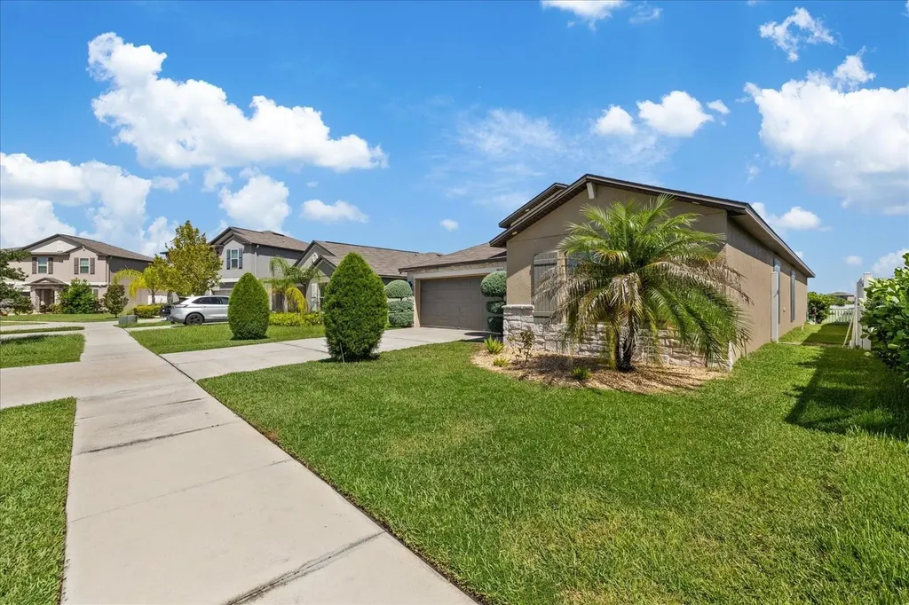 11803 Blackeyed Susan Drive Riverview FL 33579