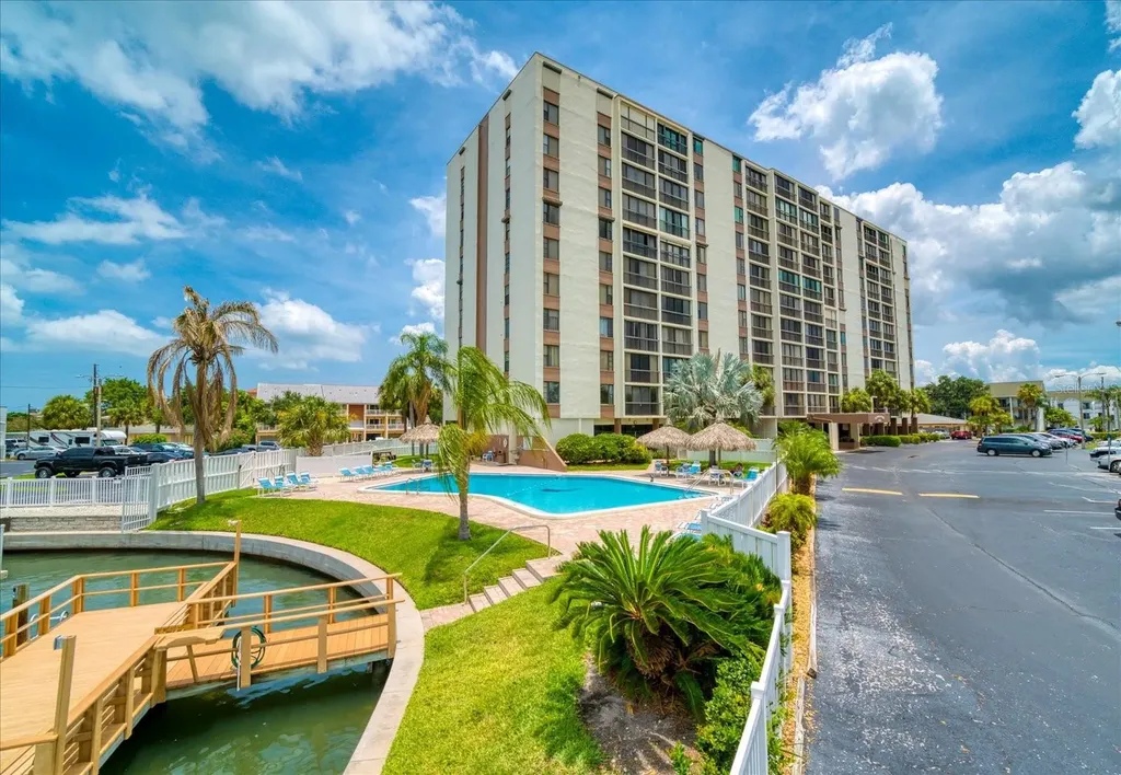 255 Dolphin Point Clearwater Beach FL 33767