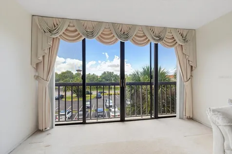 255 Dolphin Point Clearwater Beach FL 33767