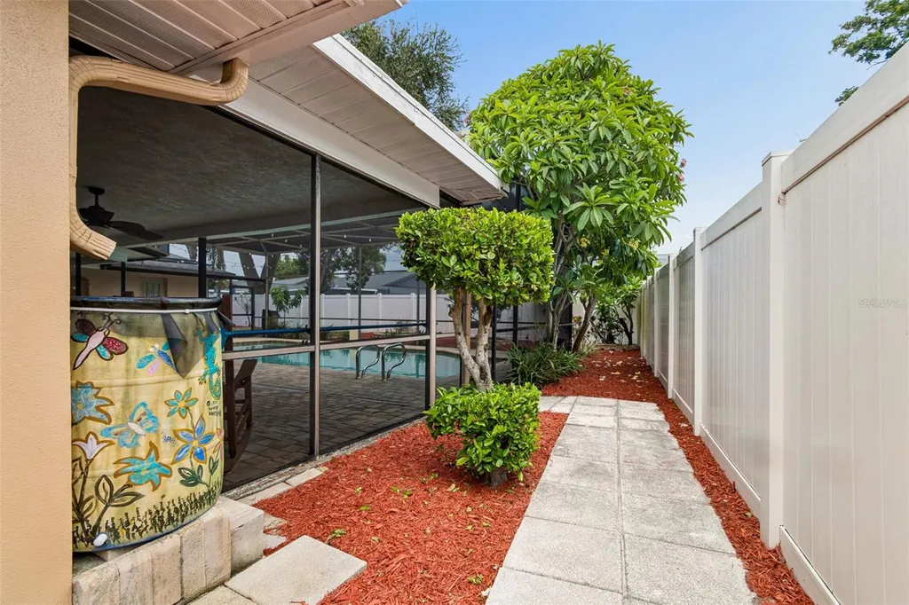 1563 Misty Plateau Trail Clearwater FL 33765
