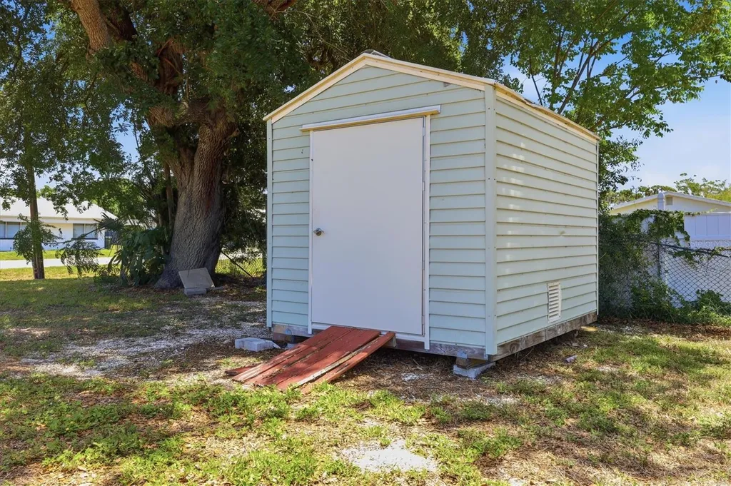 155 Magnolia Avenue Englewood FL 34223