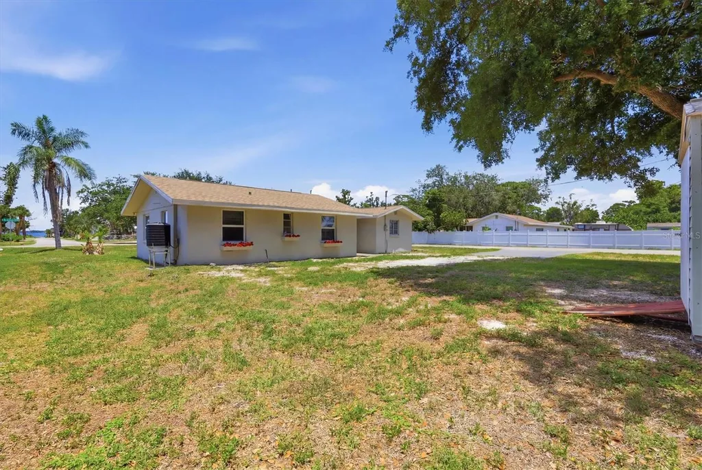 155 Magnolia Avenue Englewood FL 34223