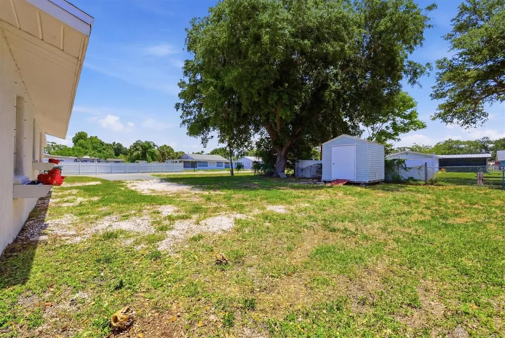 155 Magnolia Avenue Englewood FL 34223