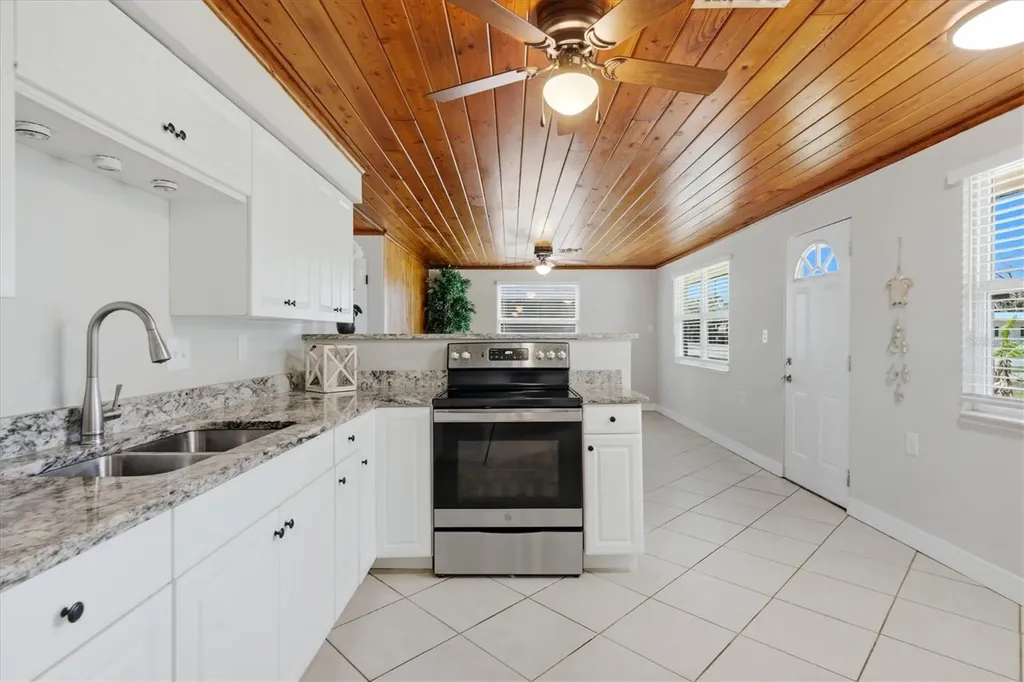 155 Magnolia Avenue Englewood FL 34223