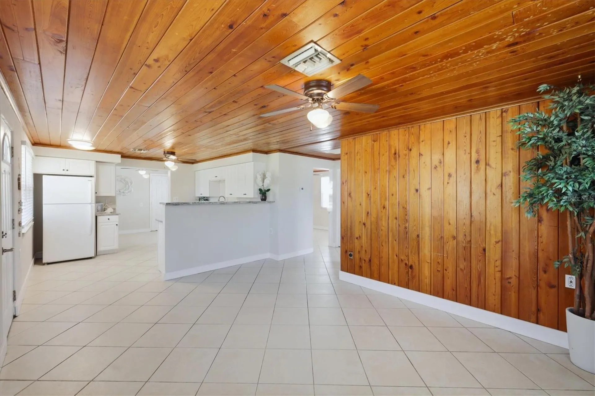 155 Magnolia Avenue Englewood FL 34223