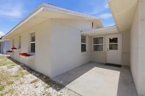 155 Magnolia Avenue Englewood FL 34223