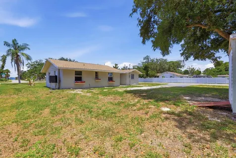 155 Magnolia Avenue Englewood FL 34223