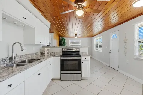 155 Magnolia Avenue Englewood FL 34223