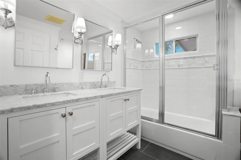 7162 Mount Arlington Drive NE St Petersburg FL 33702
