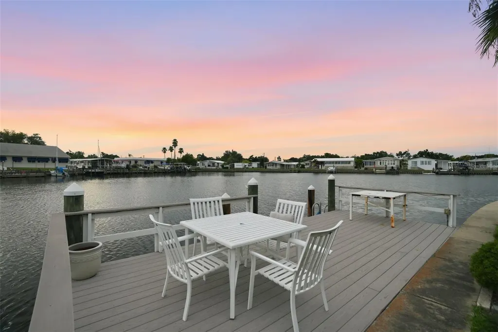 7162 Mount Arlington Drive NE St Petersburg FL 33702