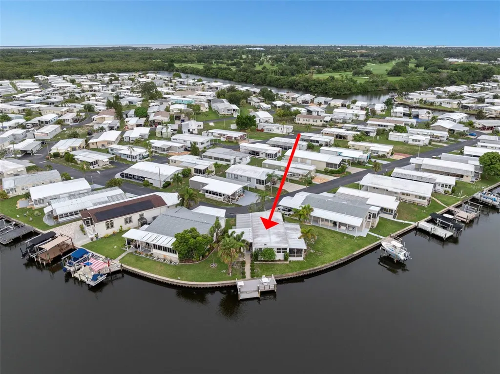 7162 Mount Arlington Drive NE St Petersburg FL 33702