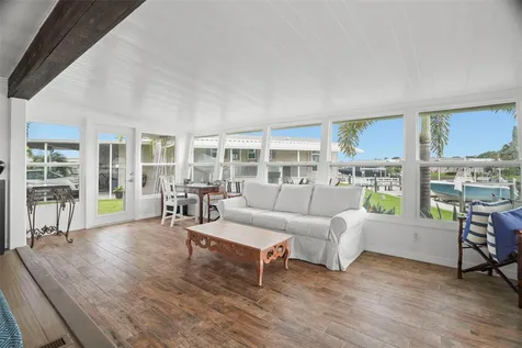 7162 Mount Arlington Drive NE St Petersburg FL 33702