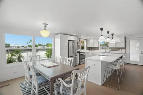 7162 Mount Arlington Drive NE St Petersburg FL 33702