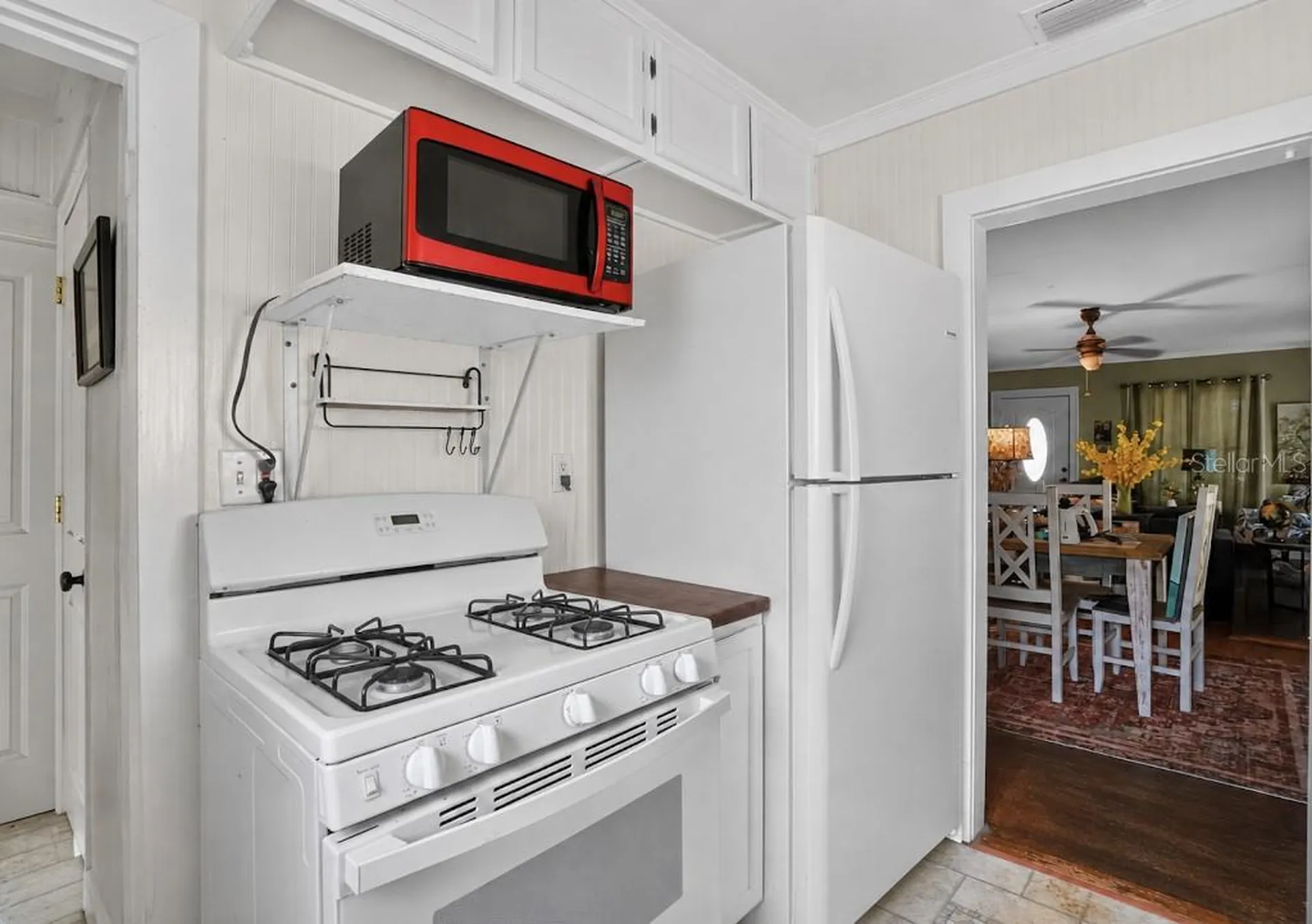 772 38th Avenue S St Petersburg FL 33705