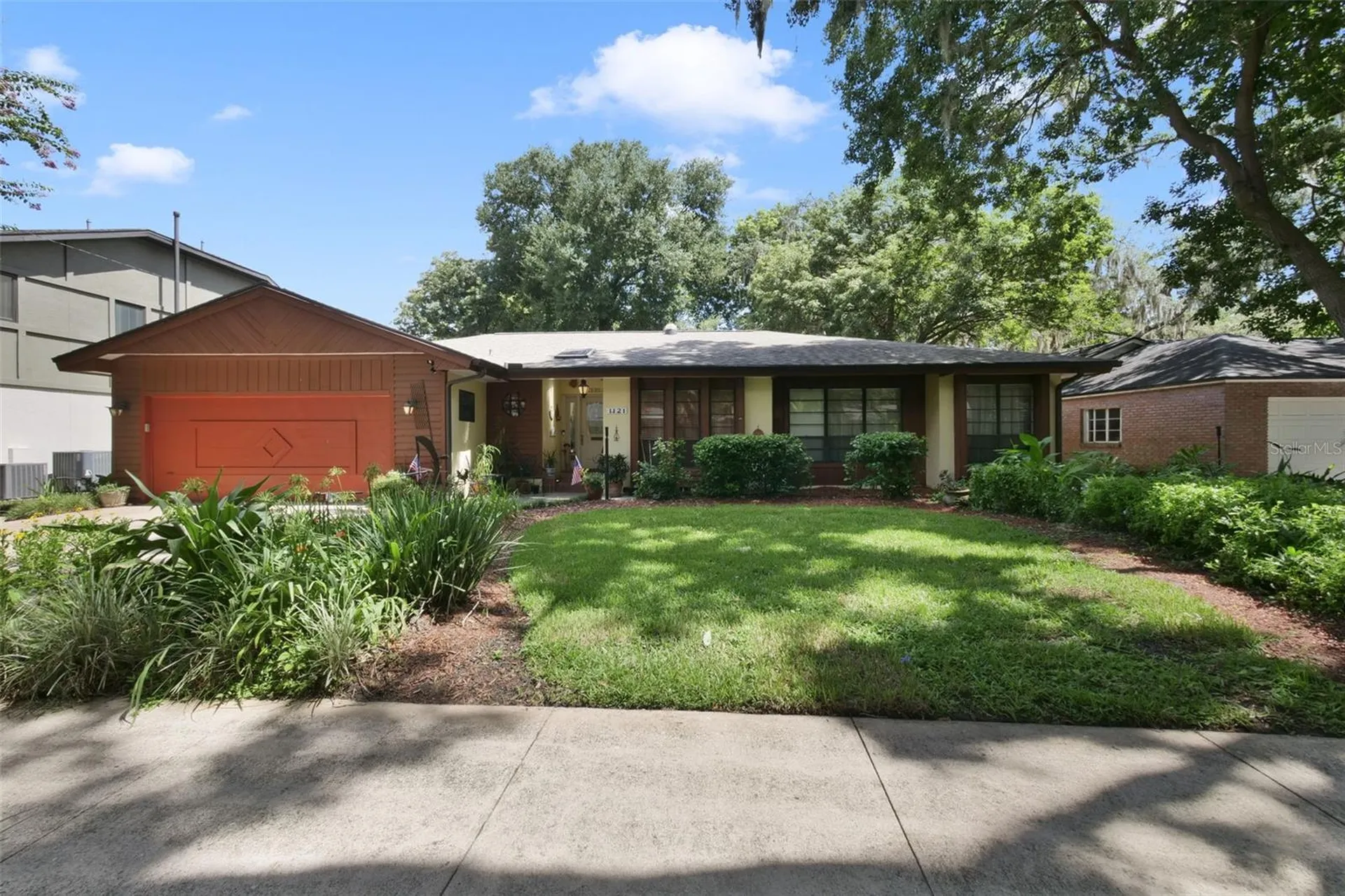 1121 Shorewood Drive Orlando FL 32806