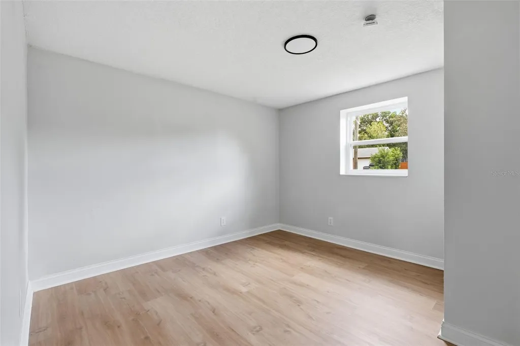 147 Colomba Road Debary FL 32713