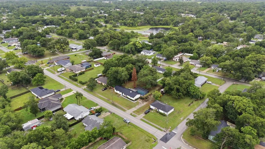 147 Colomba Road Debary FL 32713