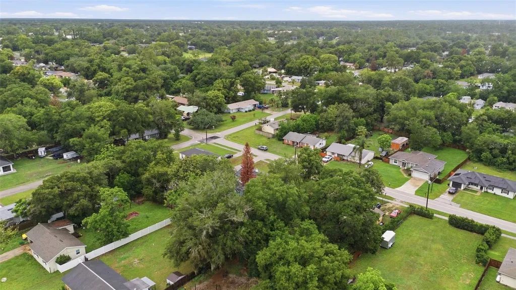 147 Colomba Road Debary FL 32713