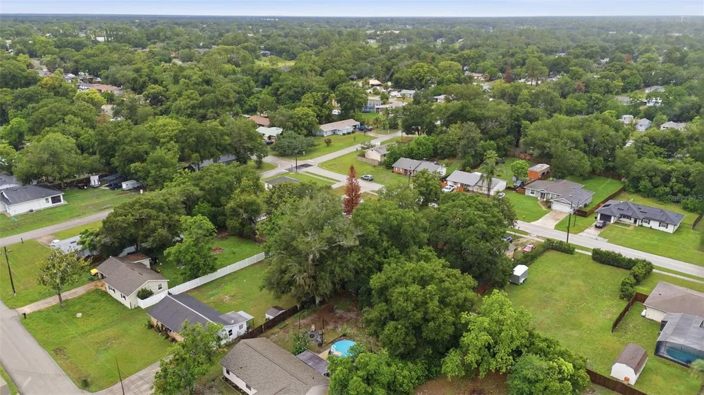 147 Colomba Road Debary FL 32713