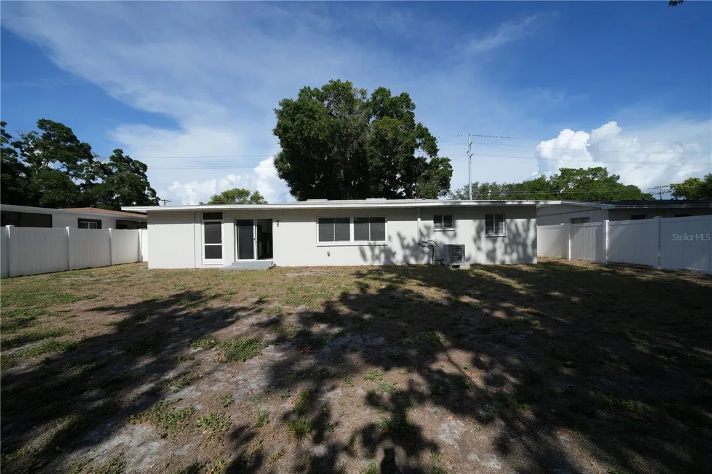 4517 S Clark Avenue Tampa FL 33611