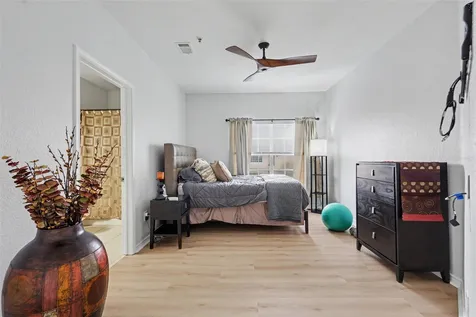 4306 Bayside Village Drive Tampa FL 33615