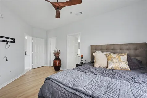 4306 Bayside Village Drive Tampa FL 33615
