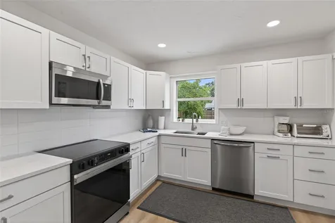 5617 19th Avenue S St Petersburg FL 33707
