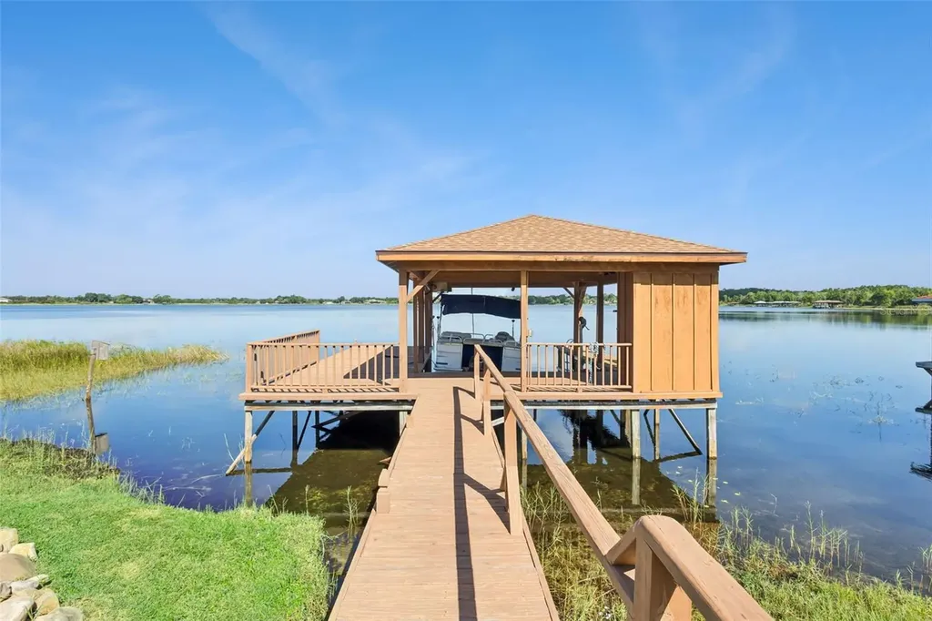 1901 Edgewater Drive Mount Dora FL 32757