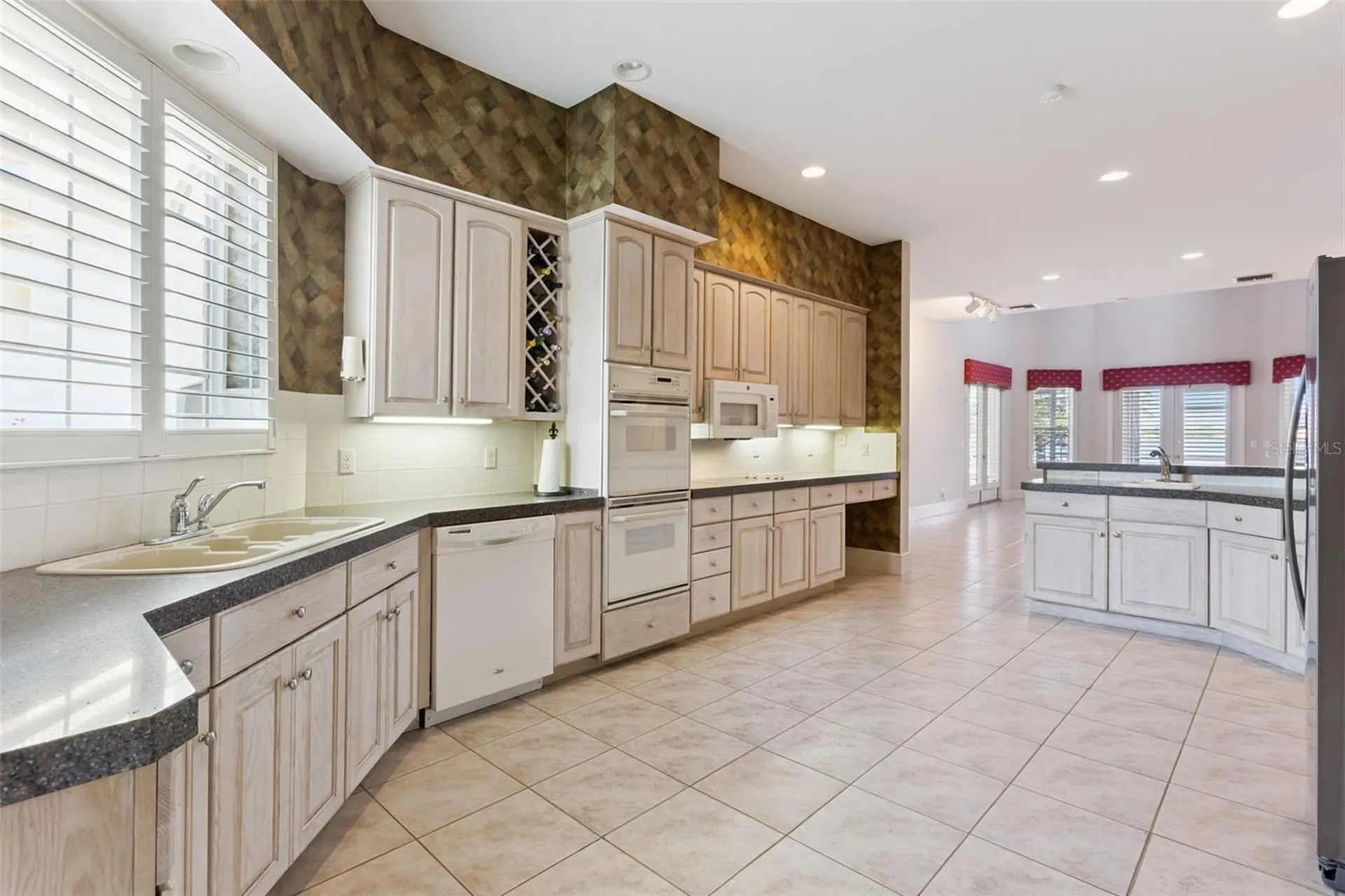 1901 Edgewater Drive Mount Dora FL 32757