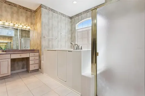 1901 Edgewater Drive Mount Dora FL 32757