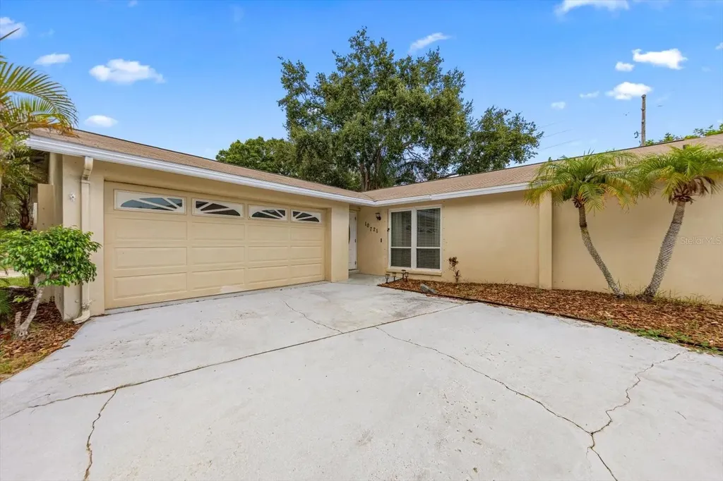 10721 119th Street Seminole FL 33778