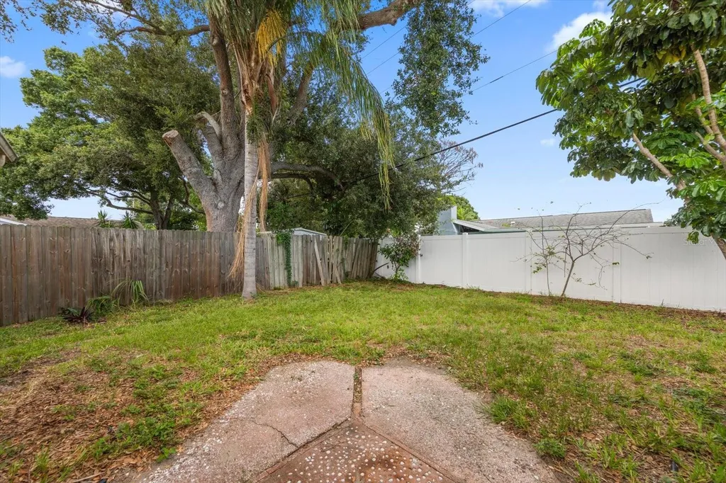 10721 119th Street Seminole FL 33778