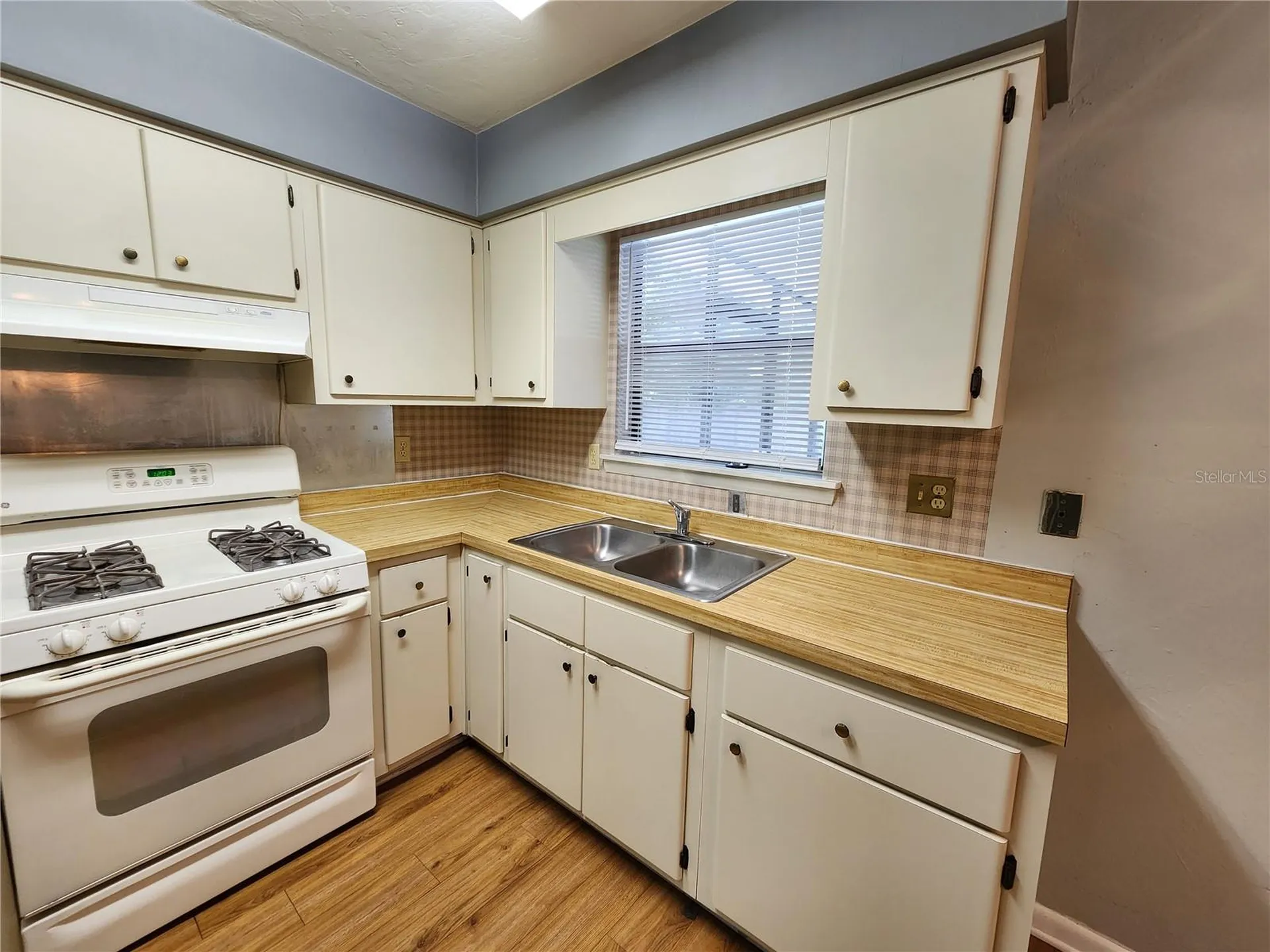 4711 NW 27 Terrace Gainesville FL 32605